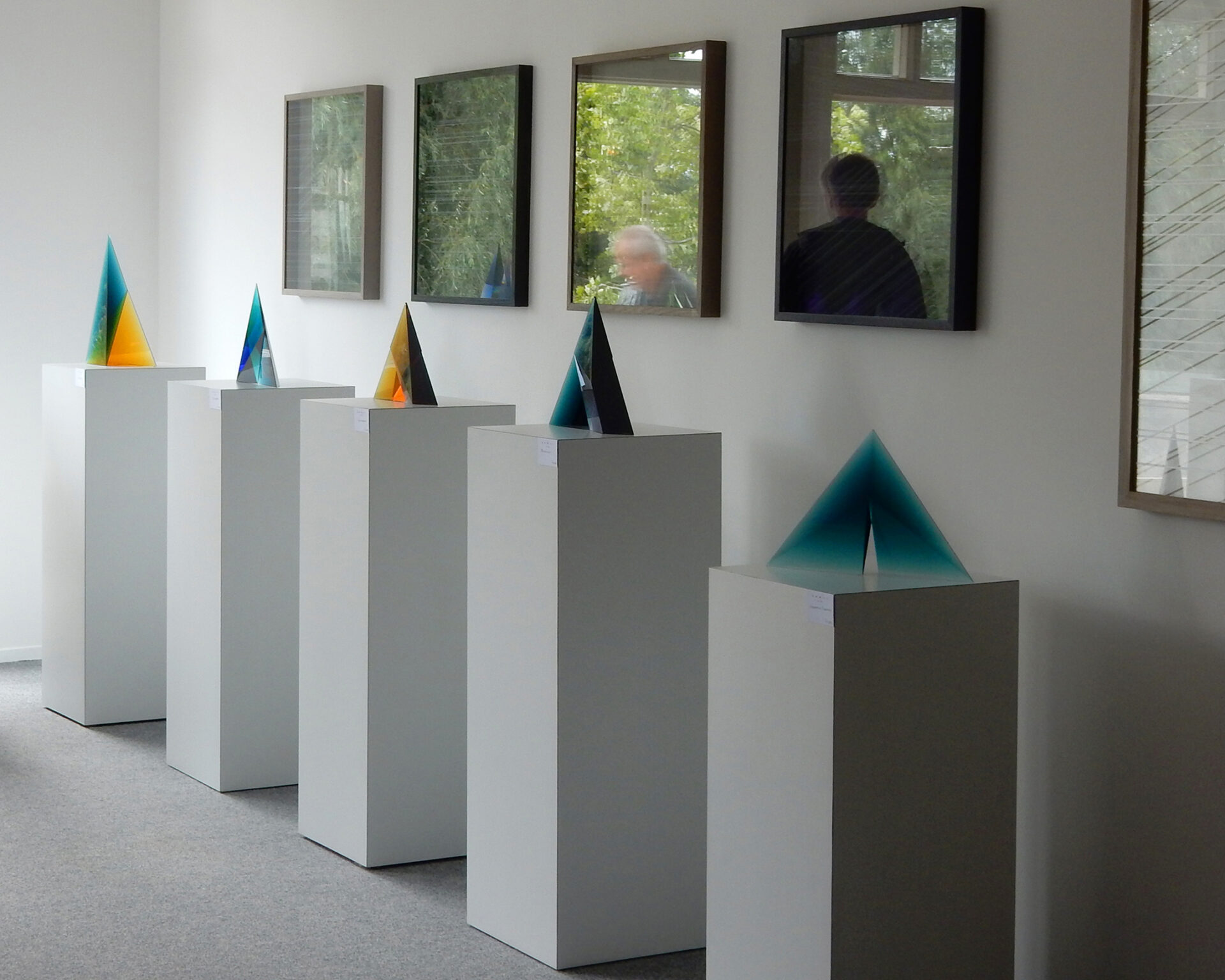 IRDS in Broft glas galerie